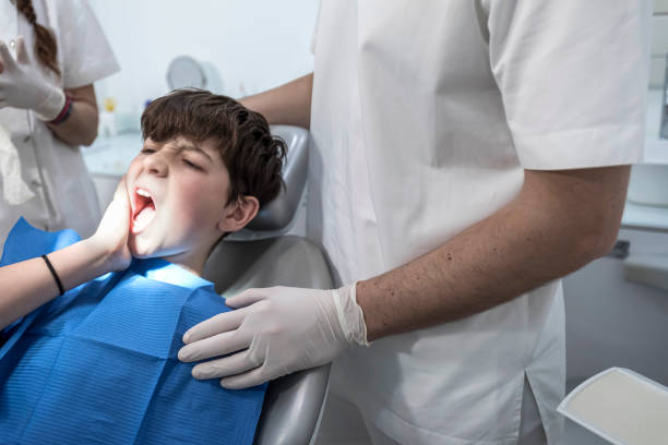 Best Broken or Cracked Tooth Emergency Dentist in Grosse Pointe Farms, MI