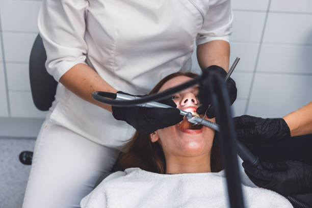 Best Weekend Emergency Dentist in Grosse Pointe Farms, MI
